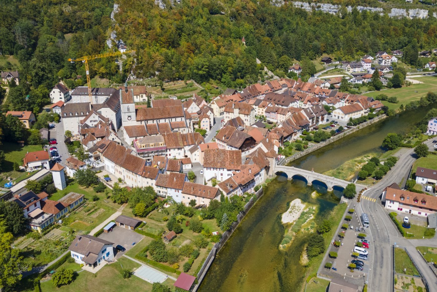 St-Ursanne, le 23 août 2023, vue aérienne par drone du village de St-Ursanne, photo prétexte, photo Yann Béguelin