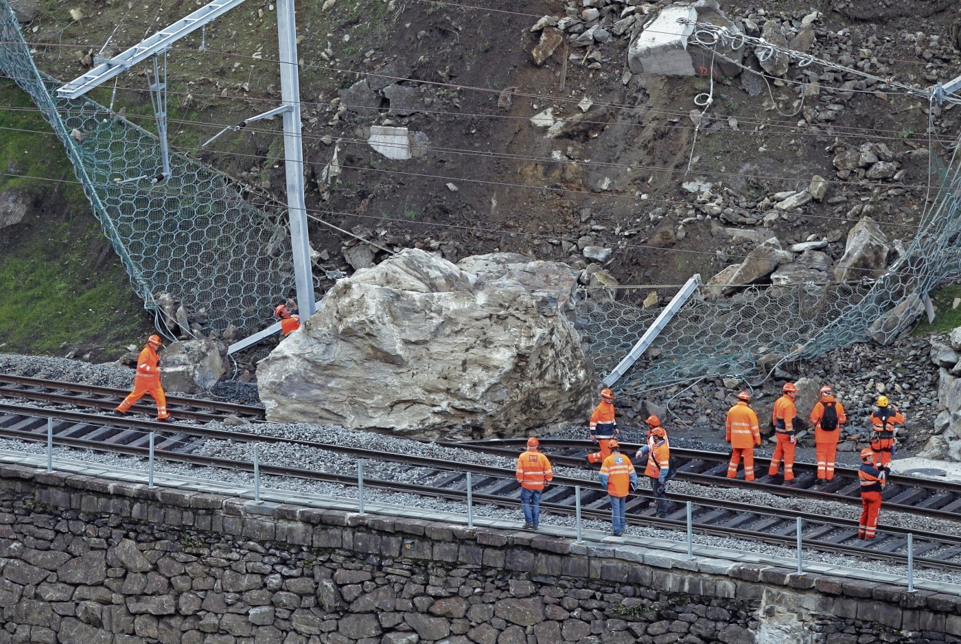 En 2012, un pan de rochers s’est effondré sur la ligne ferroviaire du Gothard, à Gurtnellen.