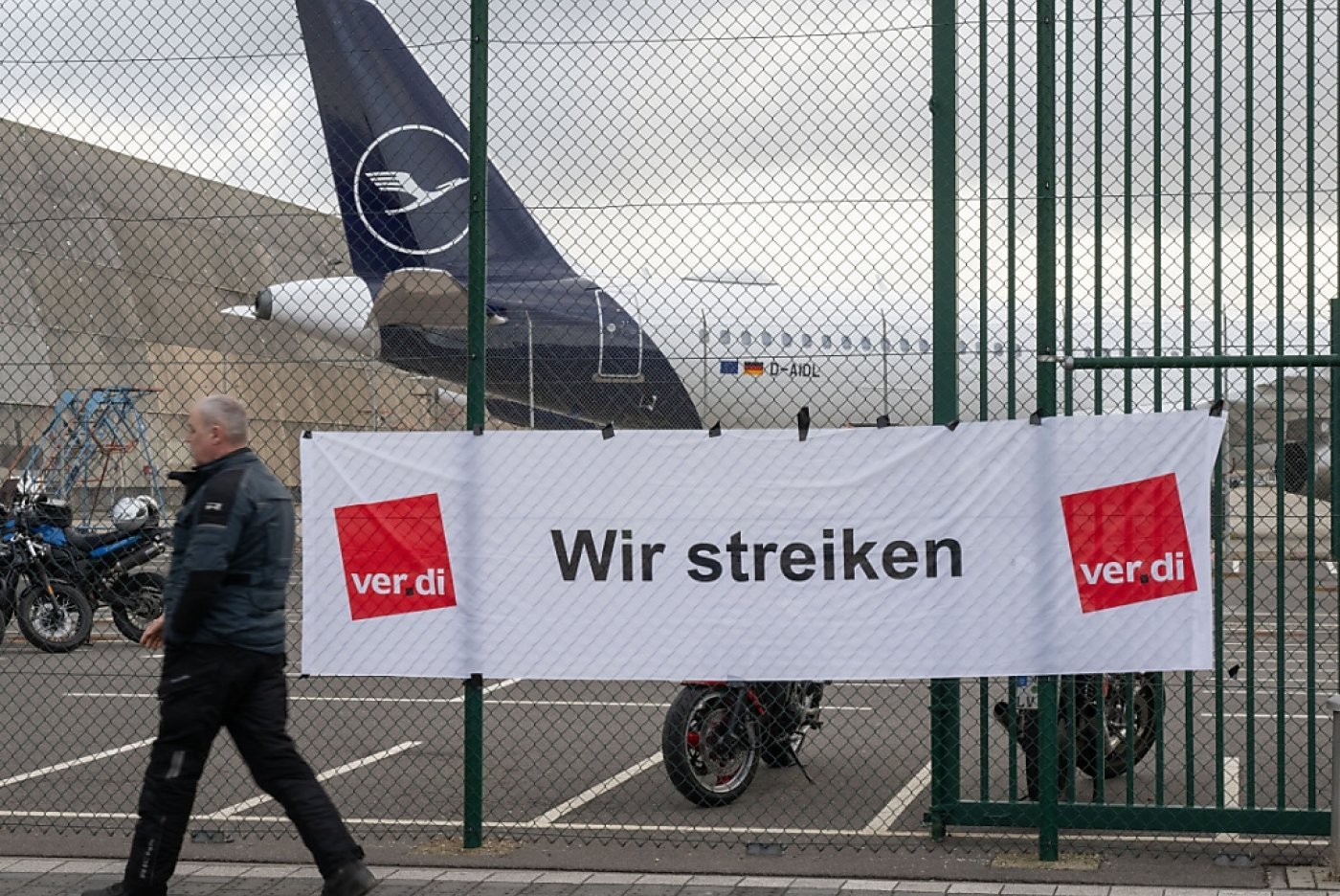 Lufthansa et le syndicat Verdi ont annoncé être parvenus à un accord, écartant la menace de grèves pendant les vacances de Pâques (archives). KEYSTONE