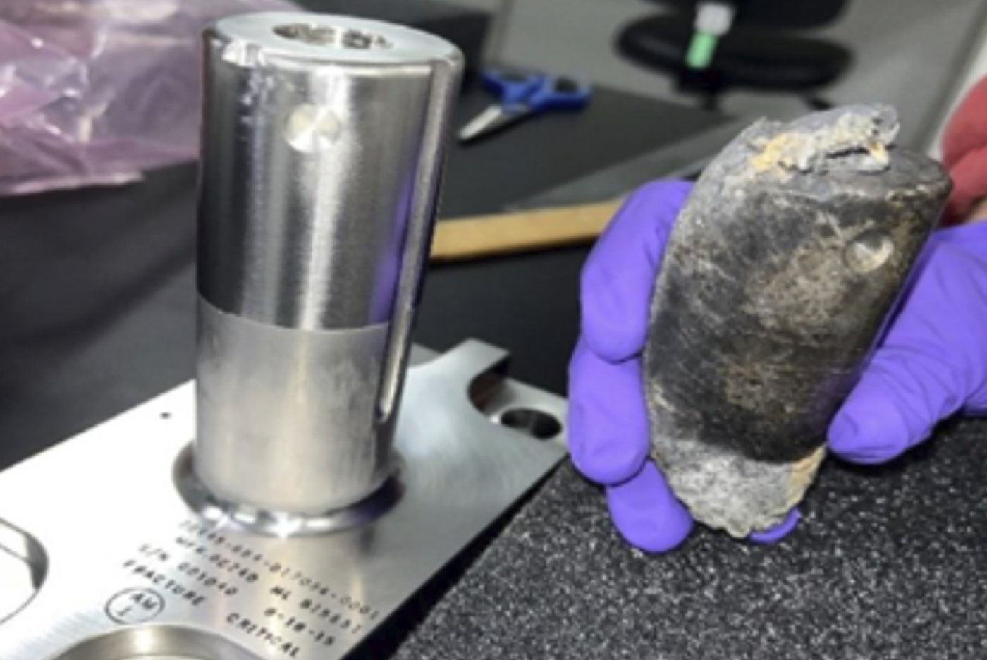 Le débris de 700 grammes environ est constitué d'un alliage de métaux nommé Inconel (archives). KEYSTONE