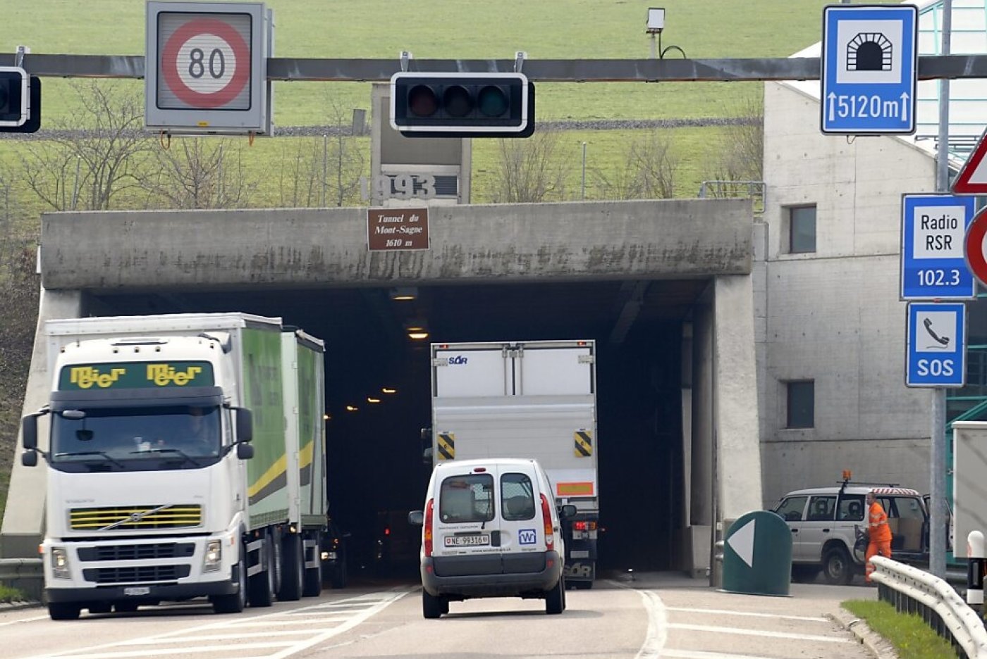 Le tunnel sous la Vue-des-Alpes va être fermé plusieurs heures (archives). KEYSTONE