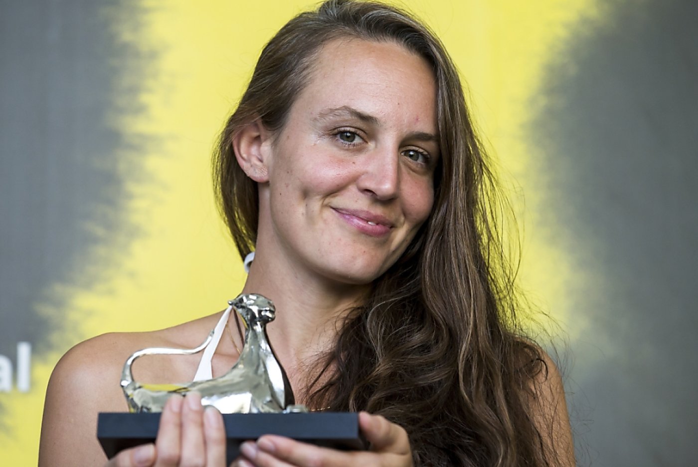 Le Grand Prix 2024 de Visions du Réel revient à la cinéaste et journaliste suisse alémanique Nicole Vögele, déjà récompensée en 2018 (photo) par le prix spécial du jury au Festival de Locarno (archives). KEYSTONE