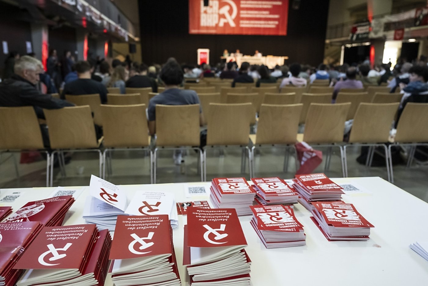 Les lectures du nouveau parti communiste révolutionnaire. KEYSTONE