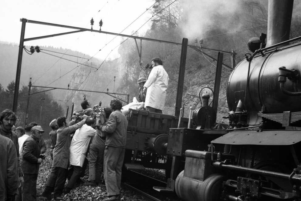 La locomotive de la fonderie Von Roll a été réquisitionnée pour évacuer les malheureuses victimes vers l’usine.