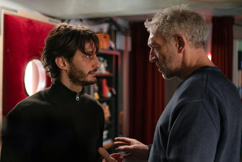 Histoires parallèles de Asghar Farhadi, avec Pierre Niney, Vincent Cassel.